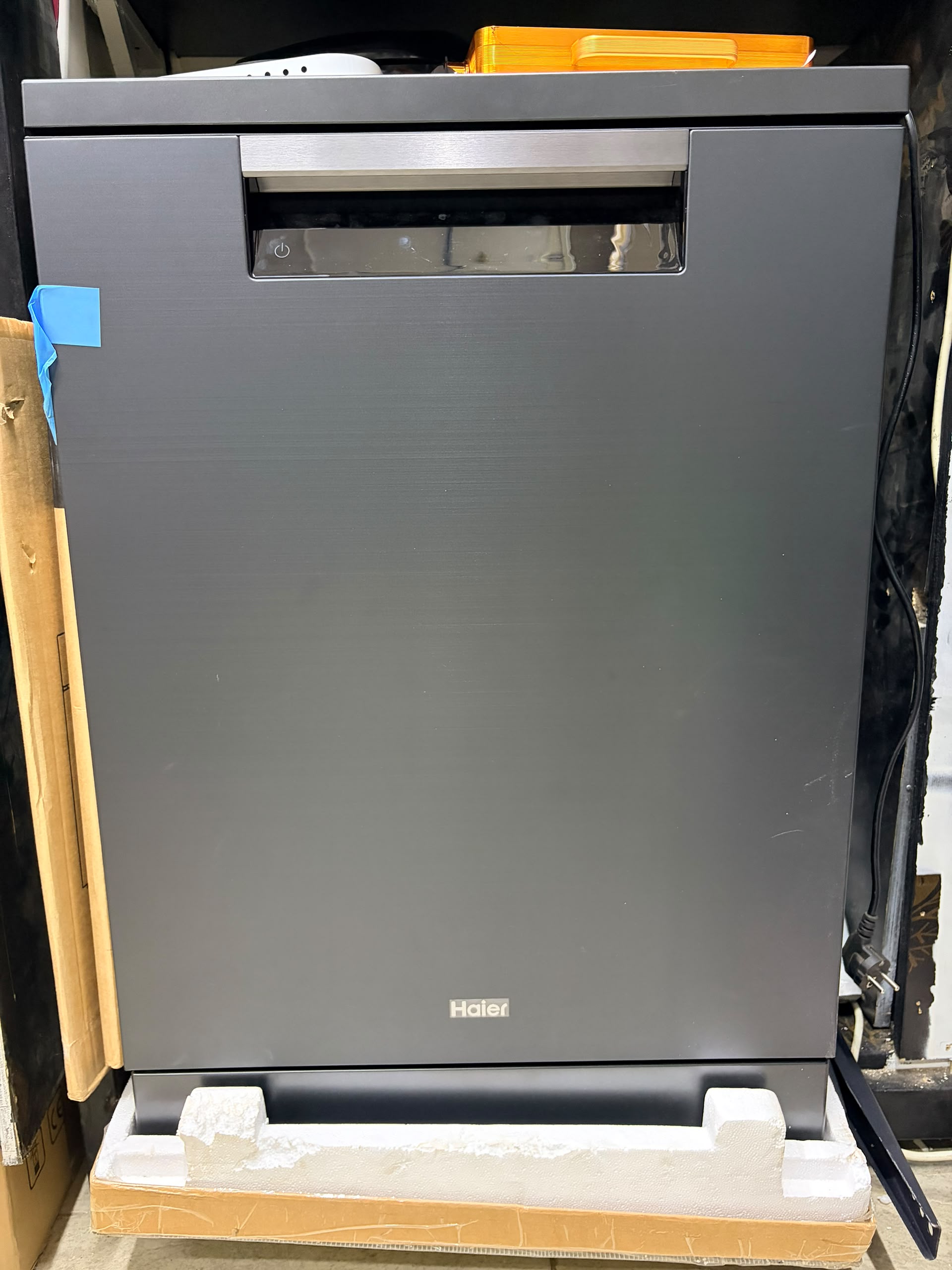 Haier Dishwasher HDWE16-46BK6IQ